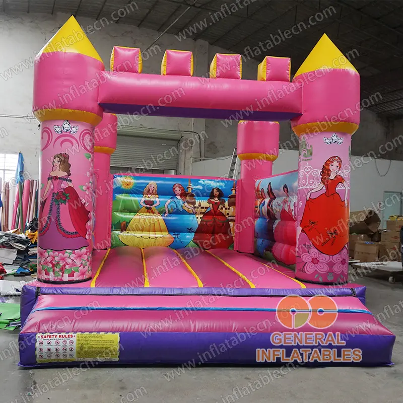 GC-135 Princess bounce house