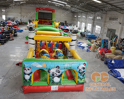 GO-026 Jungle animal obstacle course
