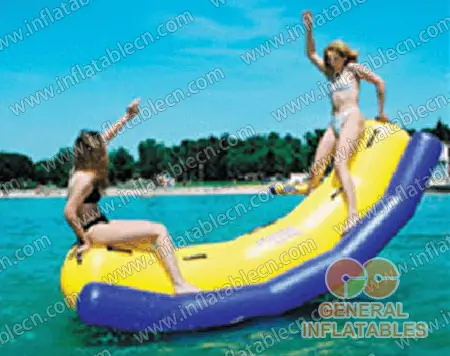 GW-013 Tobogán de agua inflable de plátano